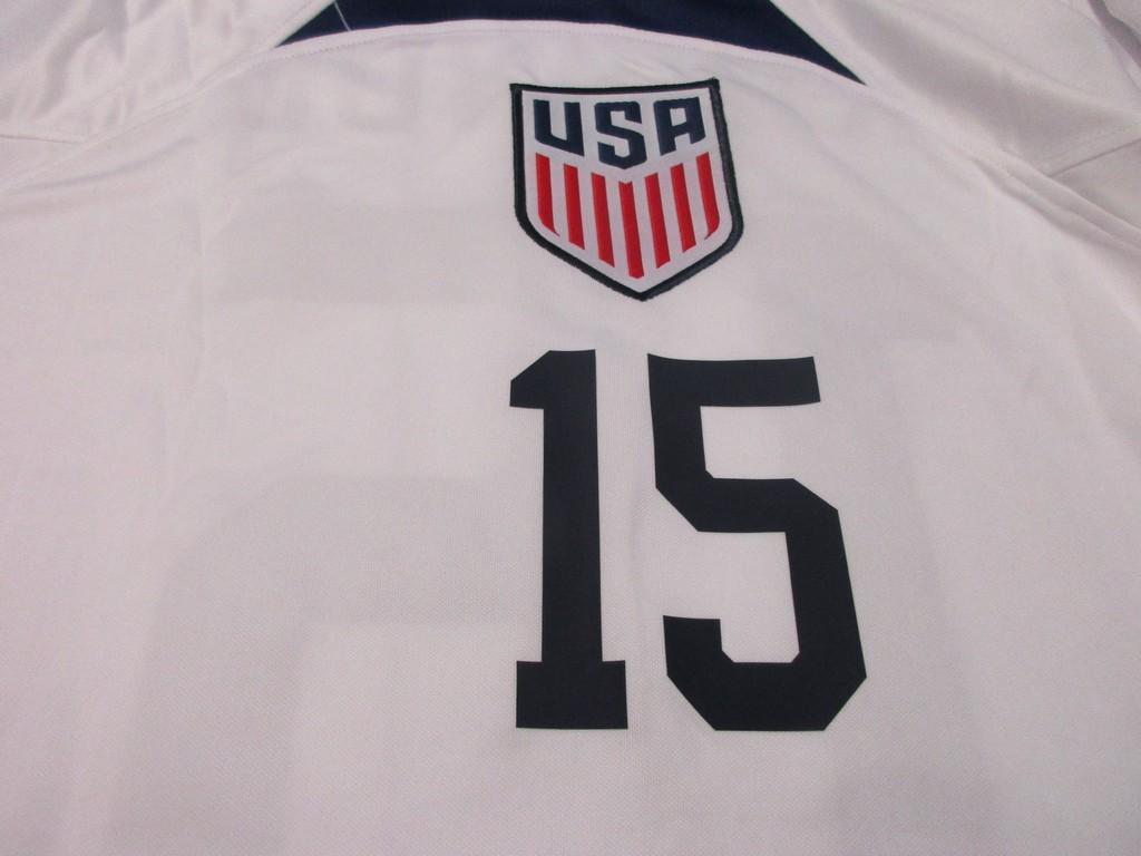 Megan Rapinoe of Team USA signed autographed soccer jersey PAAS COA 777