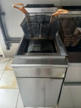 Stainless Steel Gas Fired Fryer / Deep Fryer / Fat Fryer W/ Baskets - Please see pics for additional