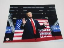 Donald Trump POTUS signed autographed 8x10 photo PAAS COA 896
