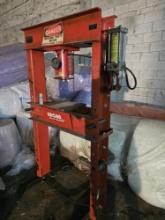 Arcan Shop Press 80,000 Machine