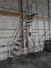 (12) Step Safety Shop Ladder