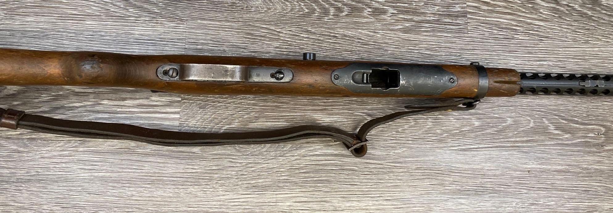 DEMILLED BERETTA MODEL 38 SUB-MACHINE GUN w/SLING