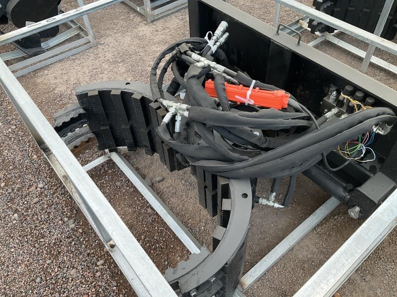GRAPPLE CLAW ATTACHMENT FOR SKID STEER