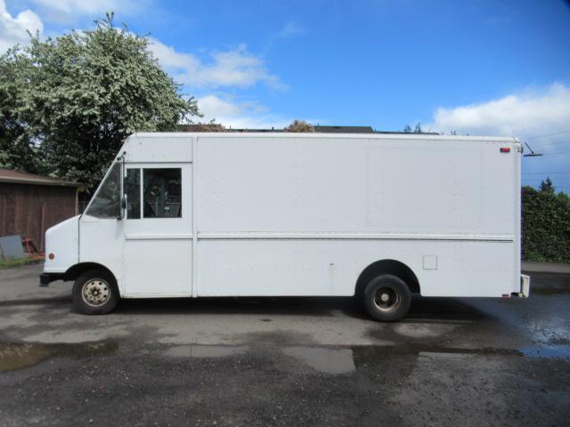 1999 FORD UTILIMASTER 18' STEP VAN