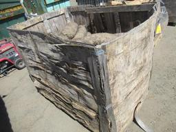 CRATE OF ASSORTED EROSION CONTROL STRAW WATTLES