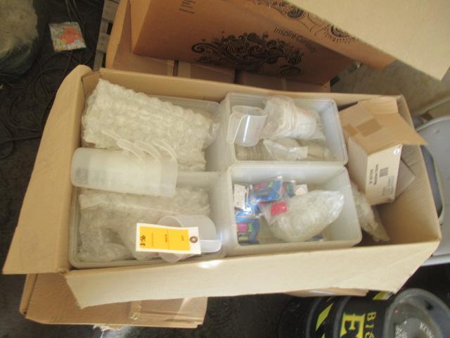 ASSORTED HOUSEHOLD SUPPLIES, INCLUDING ICE CUBE TRAYS, MEASURING CUPS, & TIMERS