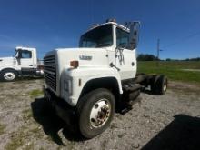 1994 FORD L7000 SINGLE AXLE CAB & CHASSIS