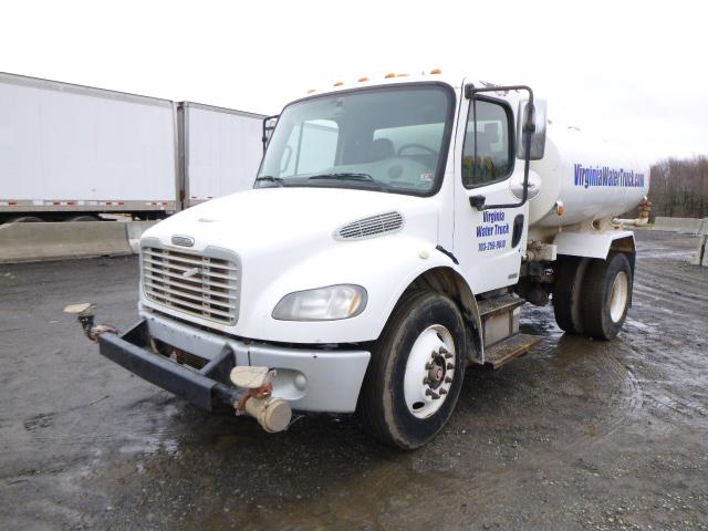 07 Freightliner M2106 Water Truck^TITLE^ (QEA 5627)