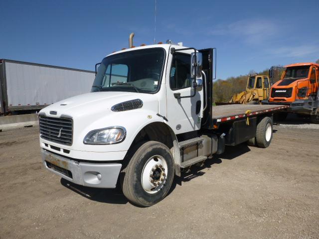 13 Freightliner M2106 Truck^TITLE^ (QEA 4321)