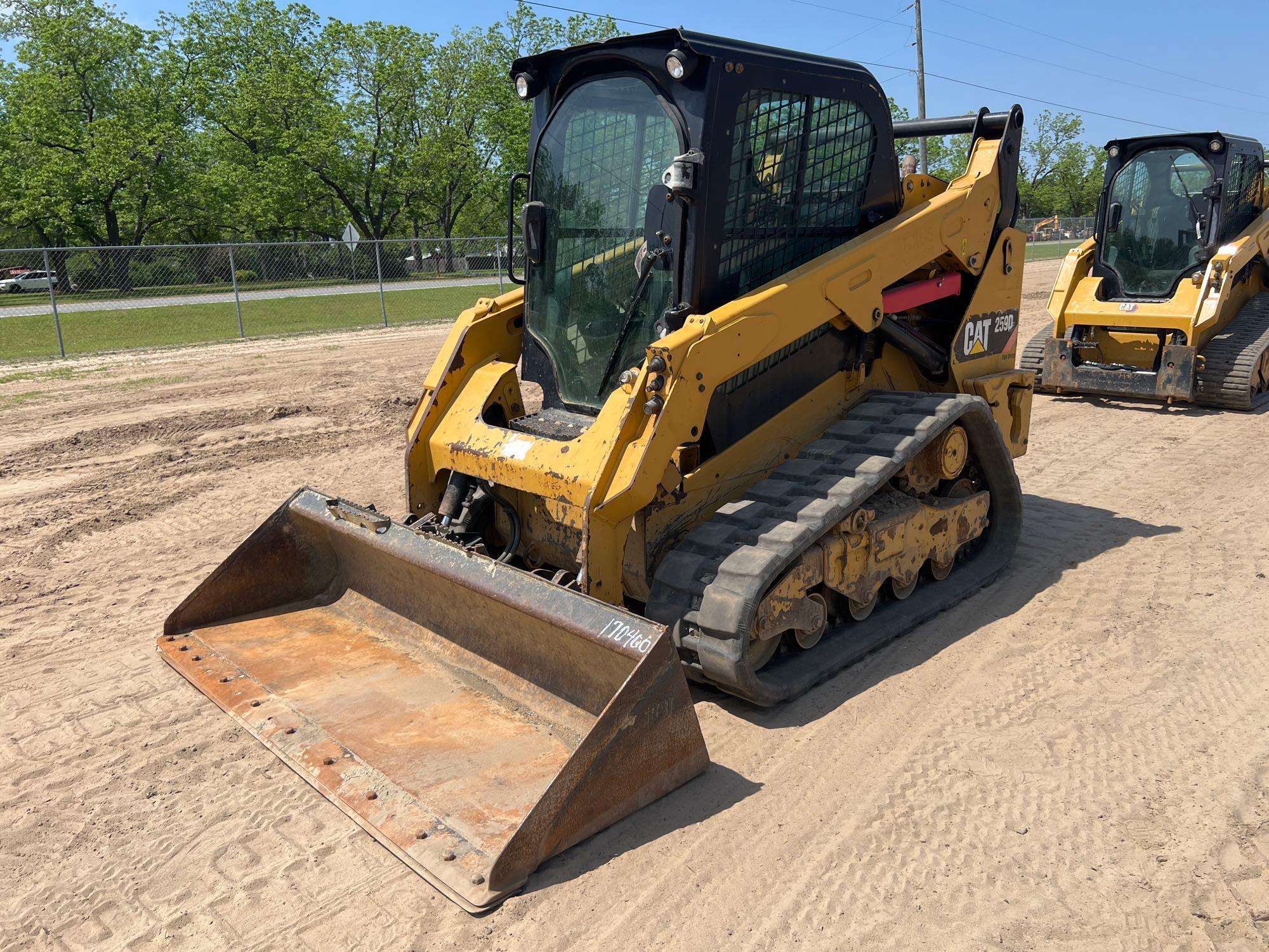 2016 CATERPILLAR 259D SKID STEER