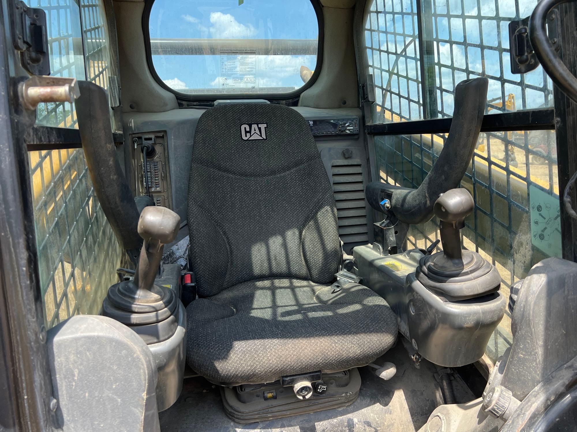 2018 CATERPILLAR 259D SKID STEER