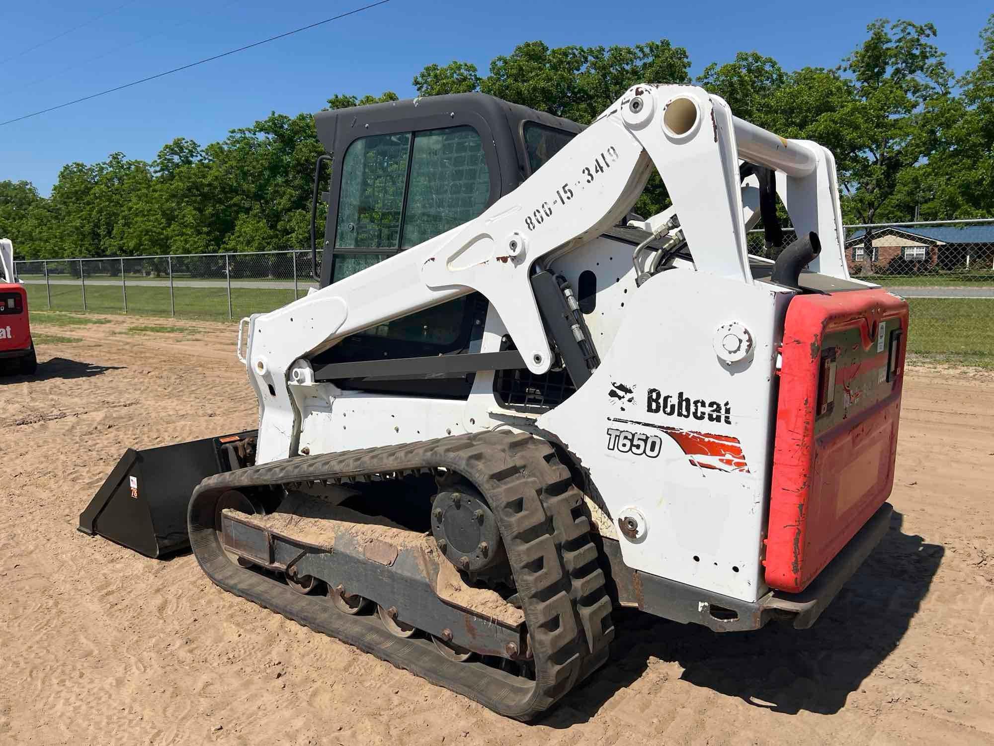 2017 BOBCAT T650 SKID STEER