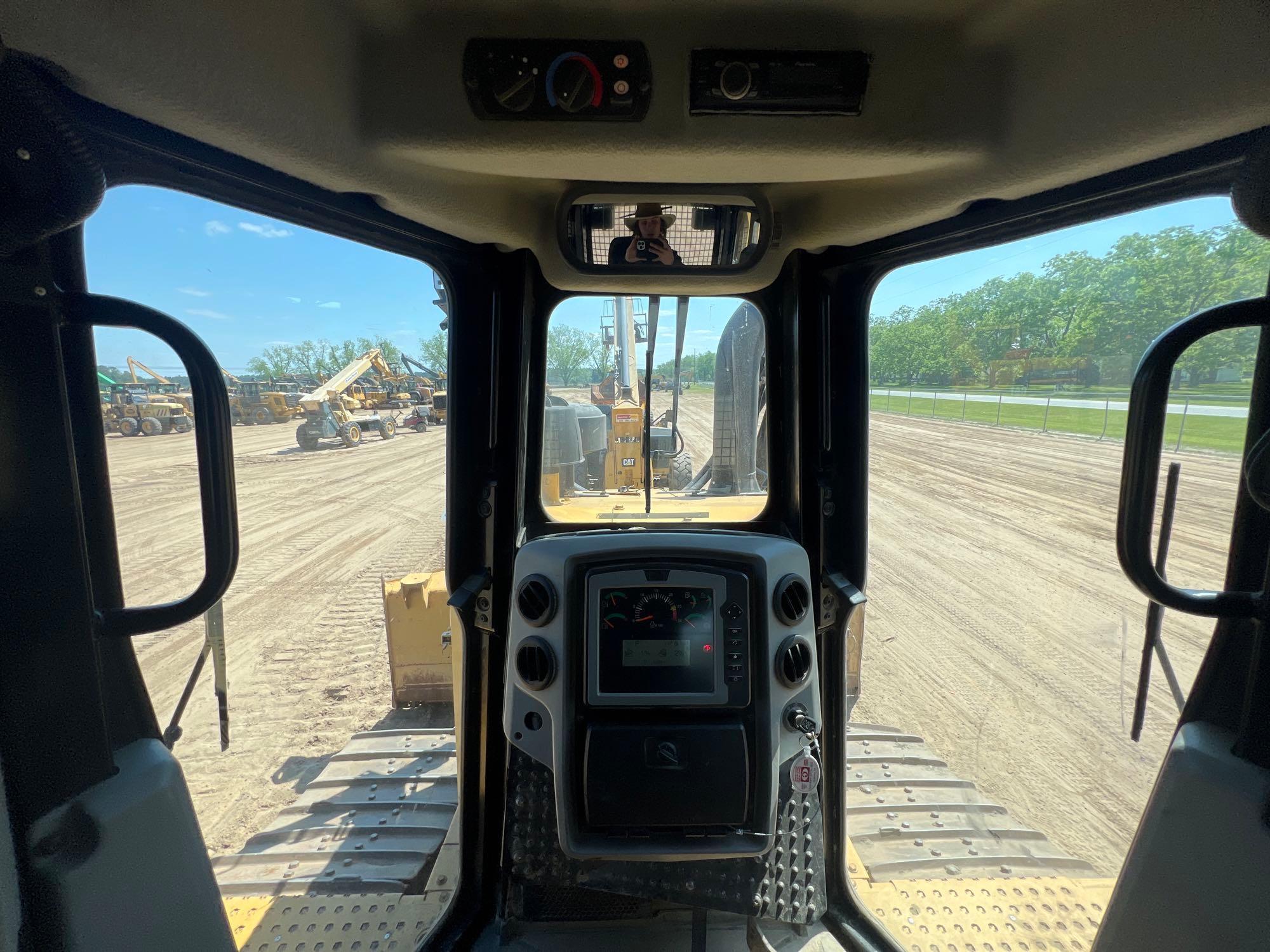 2015 CATERPILLAR D6T LGP HI-TRACK CRAWLER DOZER