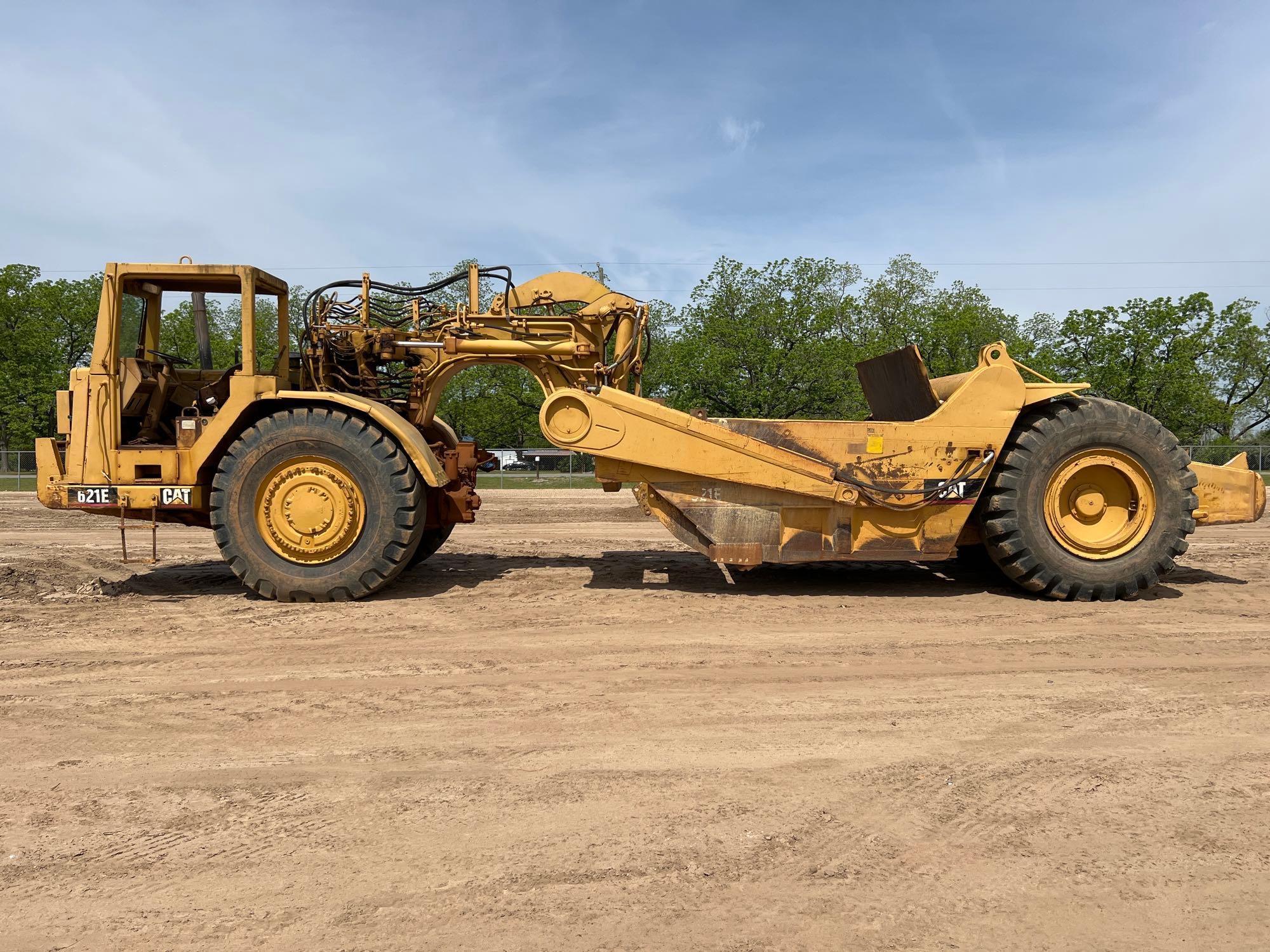 1987 CATERPILLAR 621E MOTOR SCRAPER