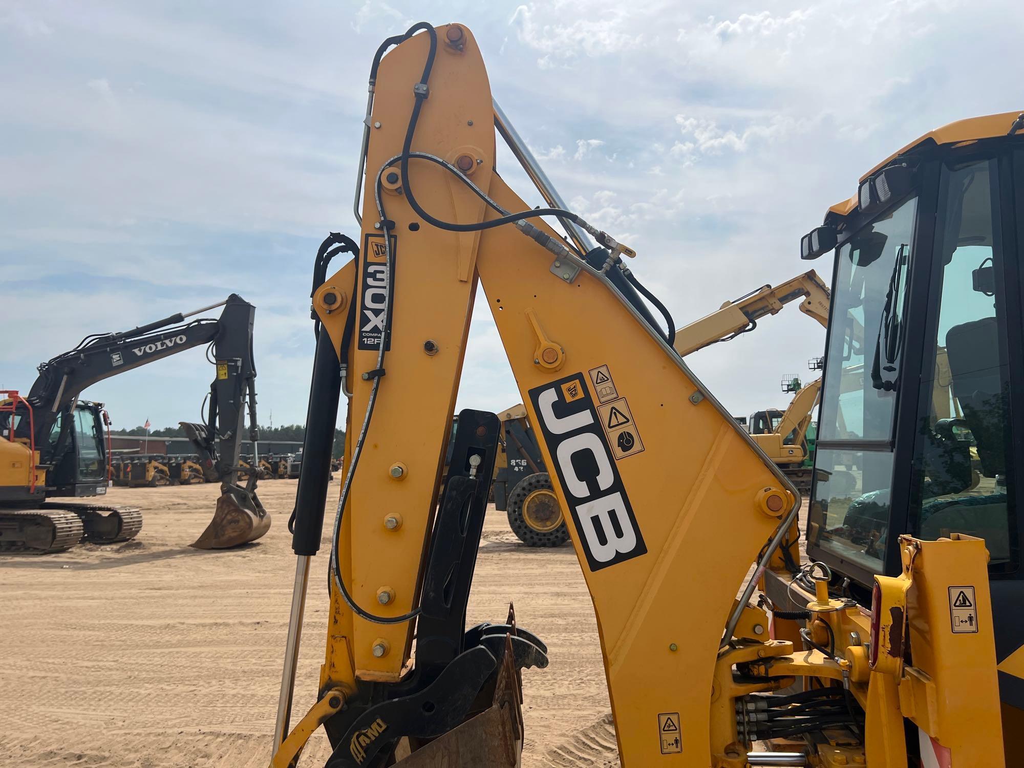 2016 JCB 3CX COMPACT BACKHOE