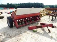 INTERNATIONAL 510 - 16 HOLE DBL DISC GRAIN DRILL