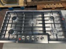 Bosch 800 Series 36 in. Built-In Gas Cooktop with 5 burners