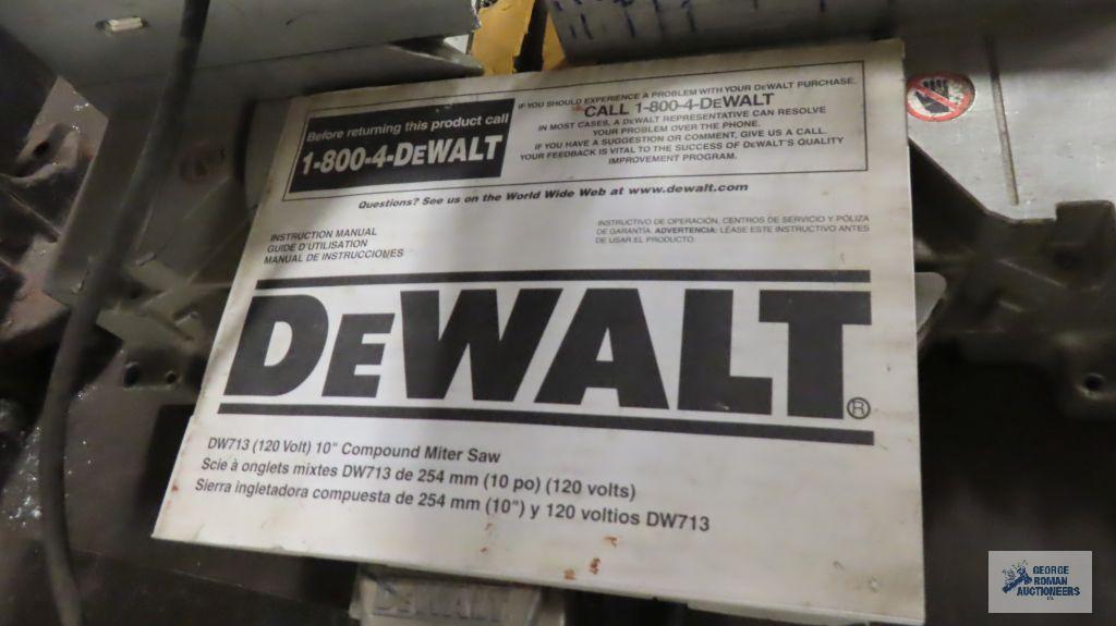 DeWalt 10-inch compound miter saw