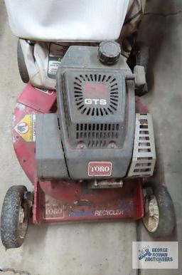 Toro recycler 5.5 GTS self-propelled push mower with bagger