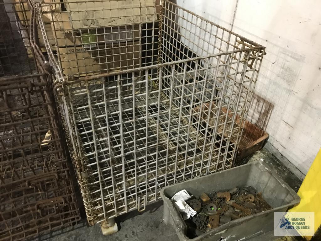 (4) WIRE PARTS CAGES