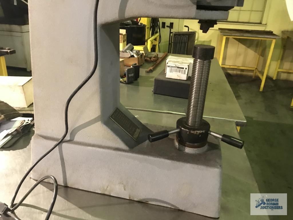 NEW AGE HARDNESS TESTER WITH DIGITAL CONTROLS