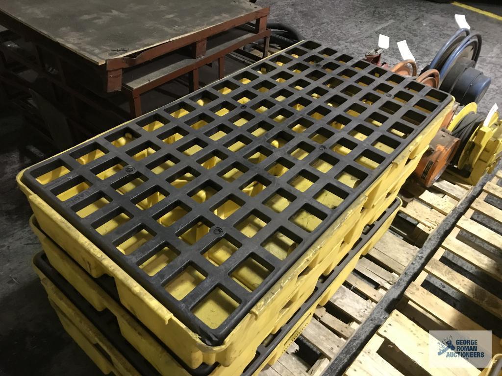 (5) EAGLE SPILL CONTAINMENT PLATFORMS, 26" X 50"