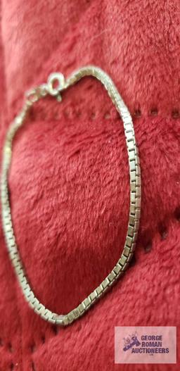Silver colored box bracelet, marked 925 Italy, approximate total weight is 2.63 G