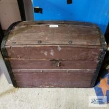 Antique steamer trunk. Missing handles, latch and hinges