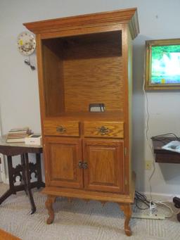 Solid Oak Media Cabinet with Queen Anne Legs