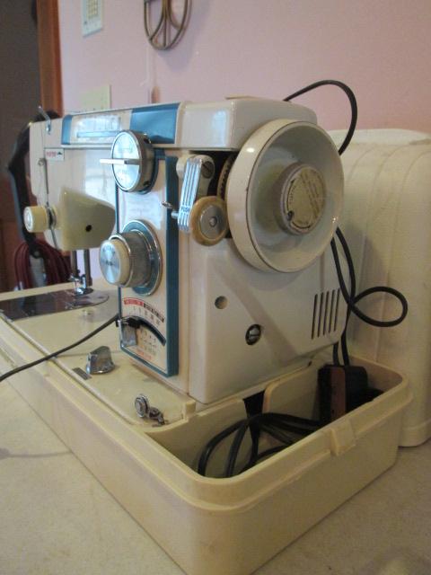 Morse Model 360 Portable Sewing Machine