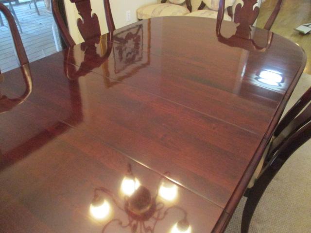 Vaughn Bassett Dining Room Table with Six Chairs