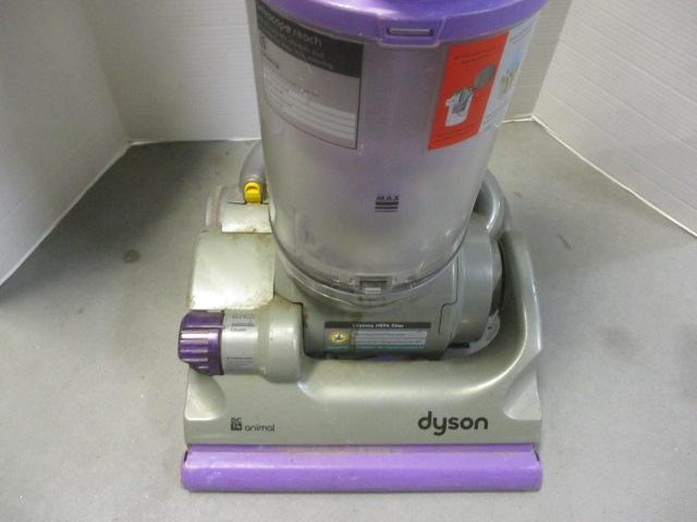 Dyson DC 14 Animal VAC