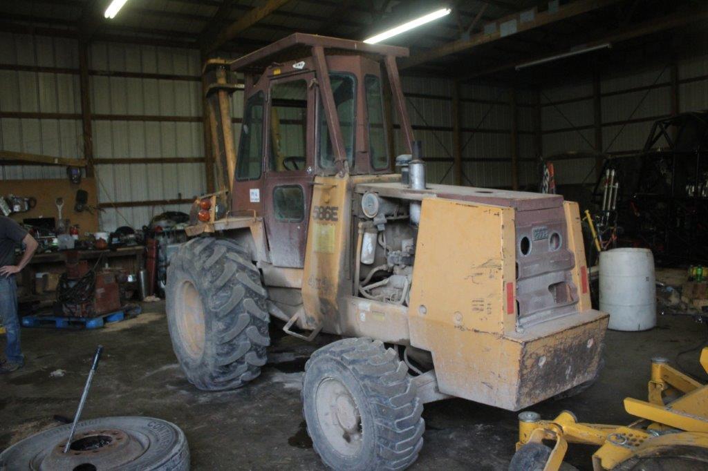 Case 586E Construction King 4 Wheel Dr, All Terrain Forklift, 6' Forks, 977