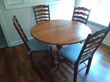 Pine Pedestal Dining Table with 4 Ladder Back Chairs