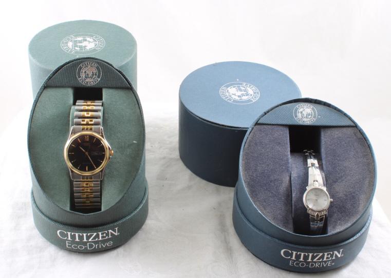 2 Citizen Wrist watches in Cases