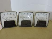 Lot of 3 - General Electric D-C Volts Meters / 50-162011NTNT2