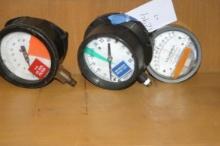 Ashcroft Duragauge A1S1 316tube- A1S1 318 socket Welded, and Magnehelic Pressure Gauges lot of 3