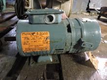 Reliance Electric 5.2000 Dutymaster A-C motor 1hp 1725RPM 208-230/460 Volts 3.4-3.4/1.7 amps 60Hz Ty
