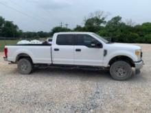 2017 Ford F250 4X4 Crew Cab Pickup / Located: Weatherford, TX