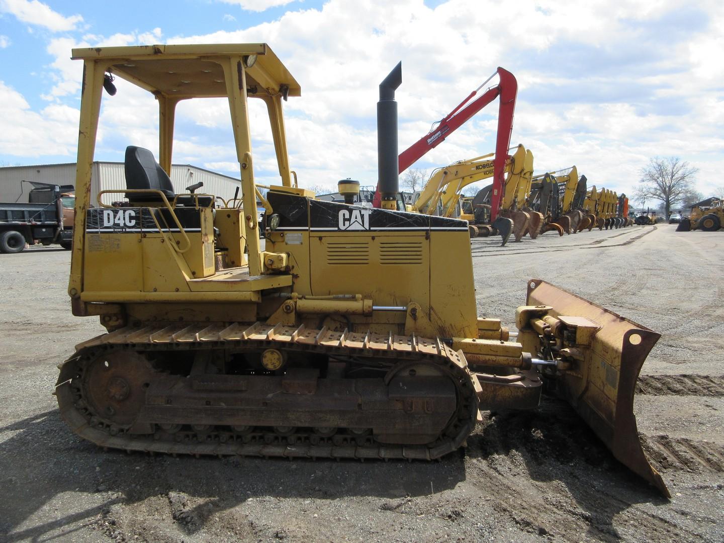 1995 Caterpillar D4C Series III Crawler Dozer