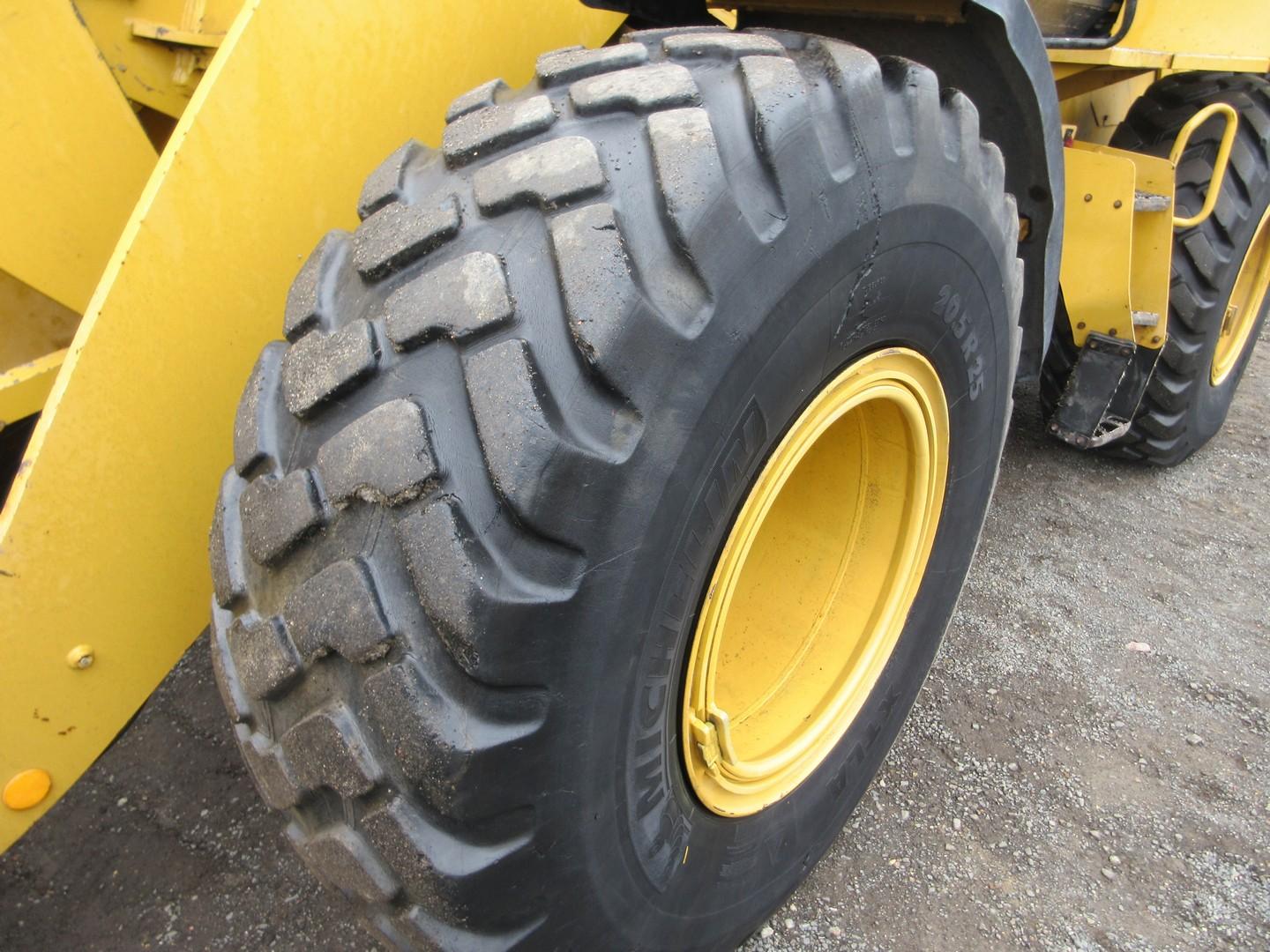 2017 Caterpillar 926M Rubber Tire Wheel Loader