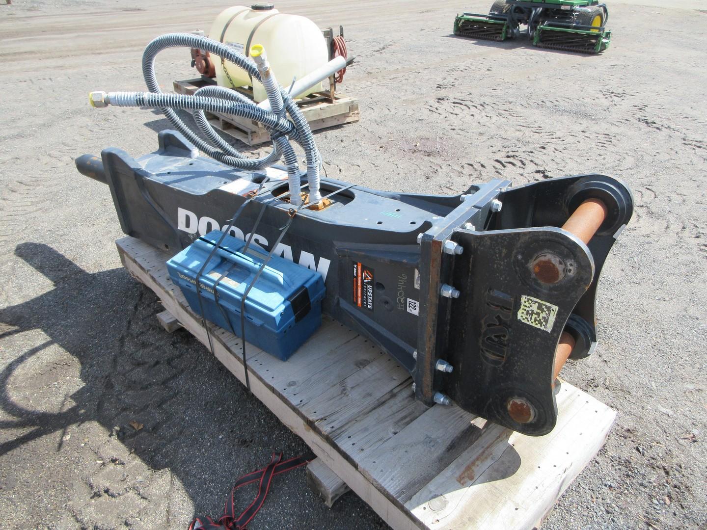 Doosan DXB100 Hydraulic Breaker Hammer