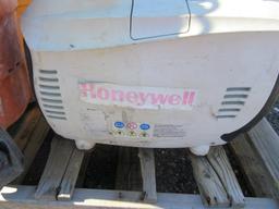Honeywell 2600W Generator