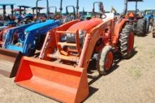 KUBOTA L3800 4WD ROPS W/ LDR AND BUCKET 395HRS. WE DO NOT GAURANTEE HOURS