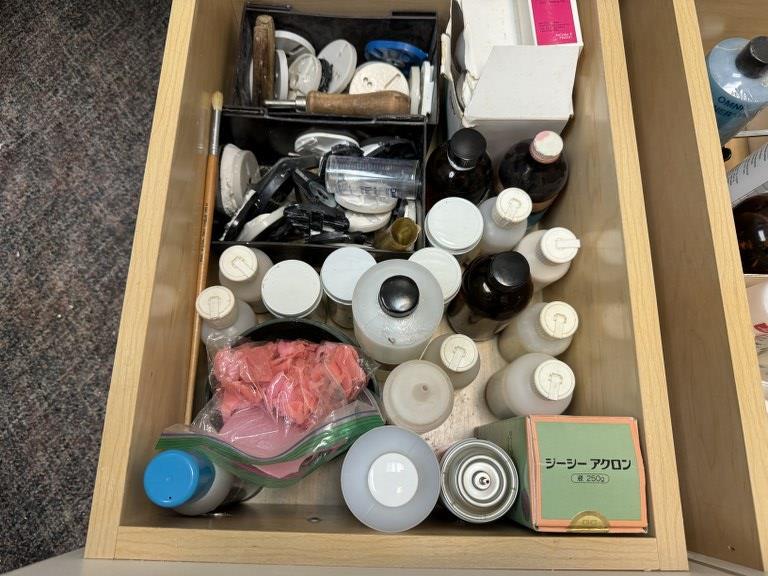 LARGE LOT OF CONSISTING OF DENTAL SUPPLIES