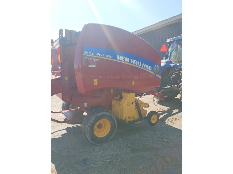 New Holland Roll Belt 450 Round Baler With Bale Slice