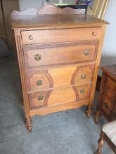 Depression Era Traditional Bureau 4 Drawer Dovetail Chest Turned Round Bun Feet on Casters