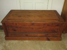 Large Knotty Pine Antique Farmhouse Blanket Chest Trunk Cedar Lined Tongue & Groove Boards