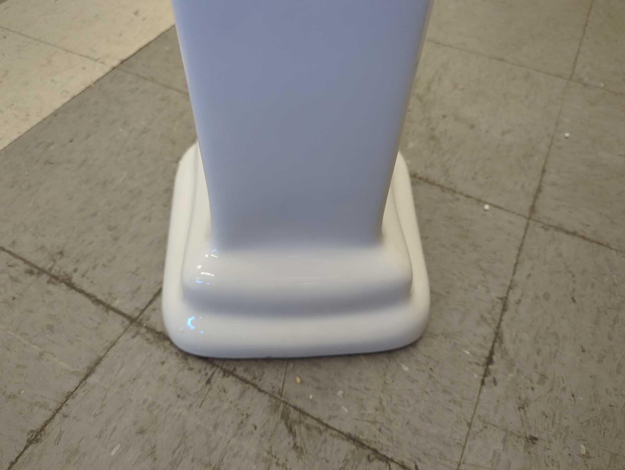 White Ceramic Pedestal Compatible with FINE FIXTURES Roosevelt 18 in. Pedestal White Vitreous China
