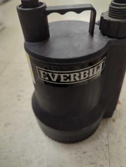 Everbilt 1/6 HP Plastic Submersible Utility Pump, Appears to be New Retail Price Value $109, Sold